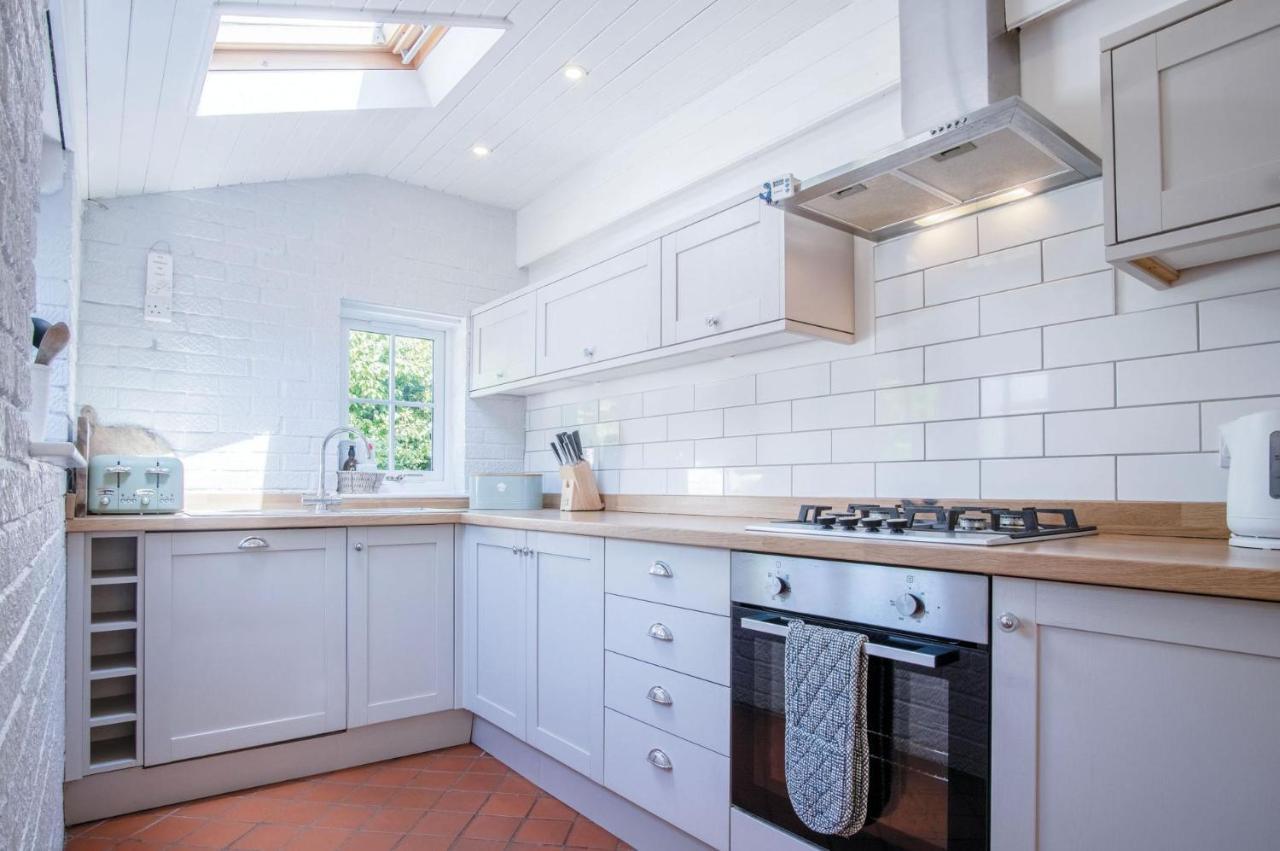 Penlan - 3 Bedroom - *